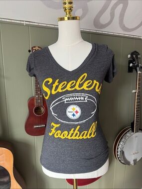 Official NFL Pittsburgh Steelers graphic t-shirt